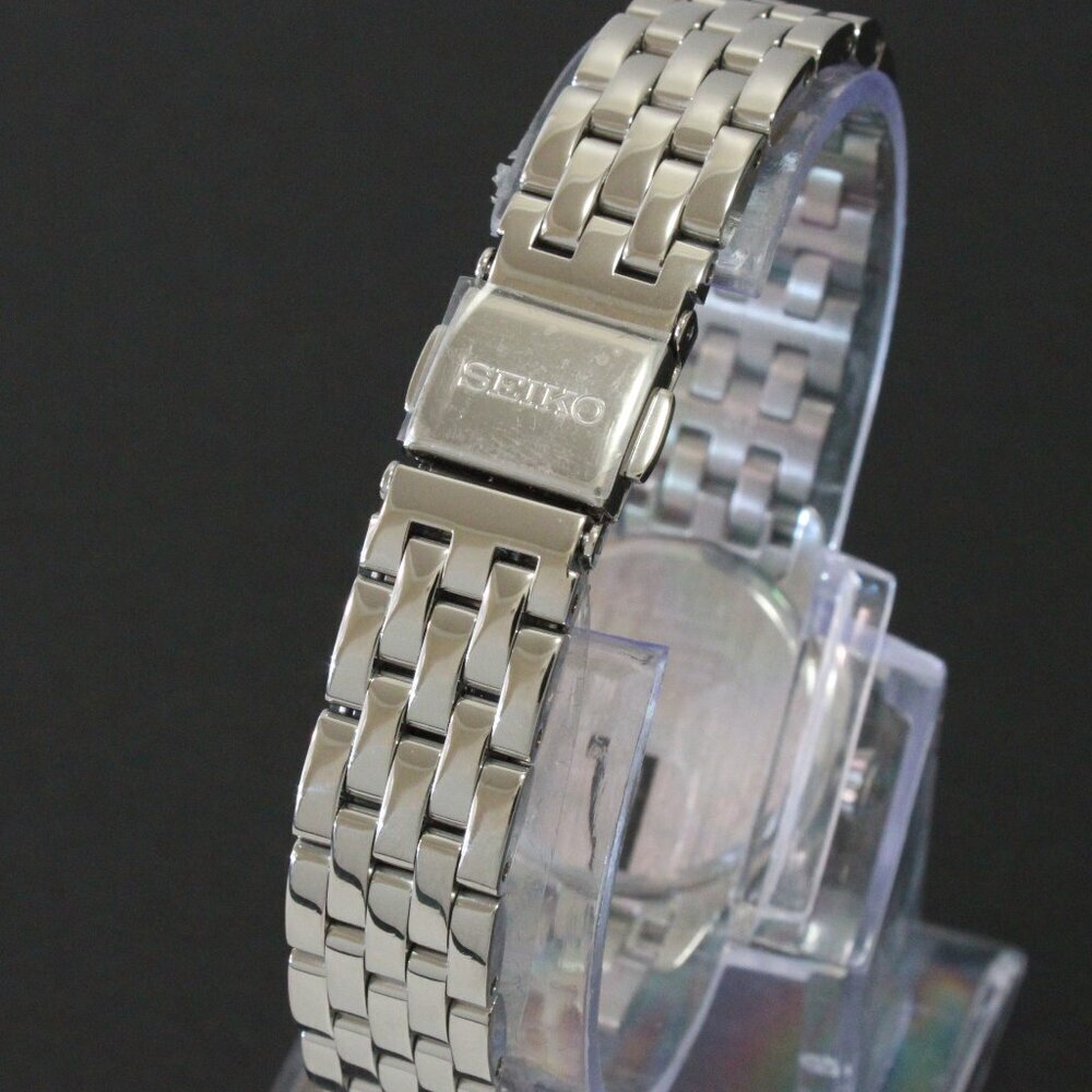 Ladies Seiko Essentials Crystal Studded Bezel Textured Dial 26mm - Picture 11 of 13
